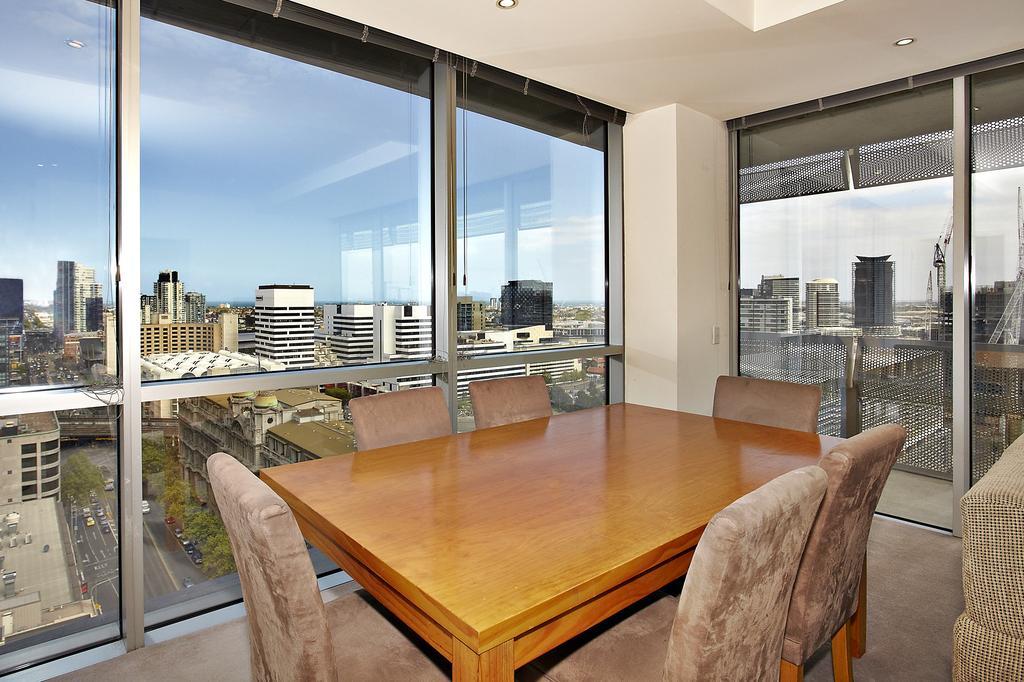 Astra Apartments Мельбурн Номер фото