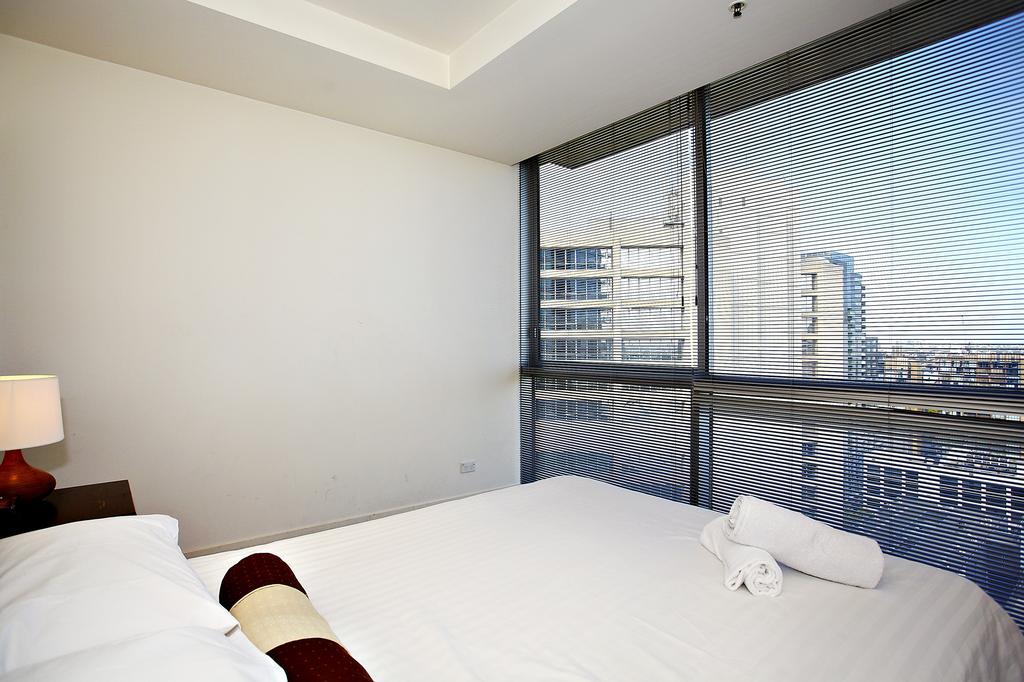 Astra Apartments Мельбурн Номер фото