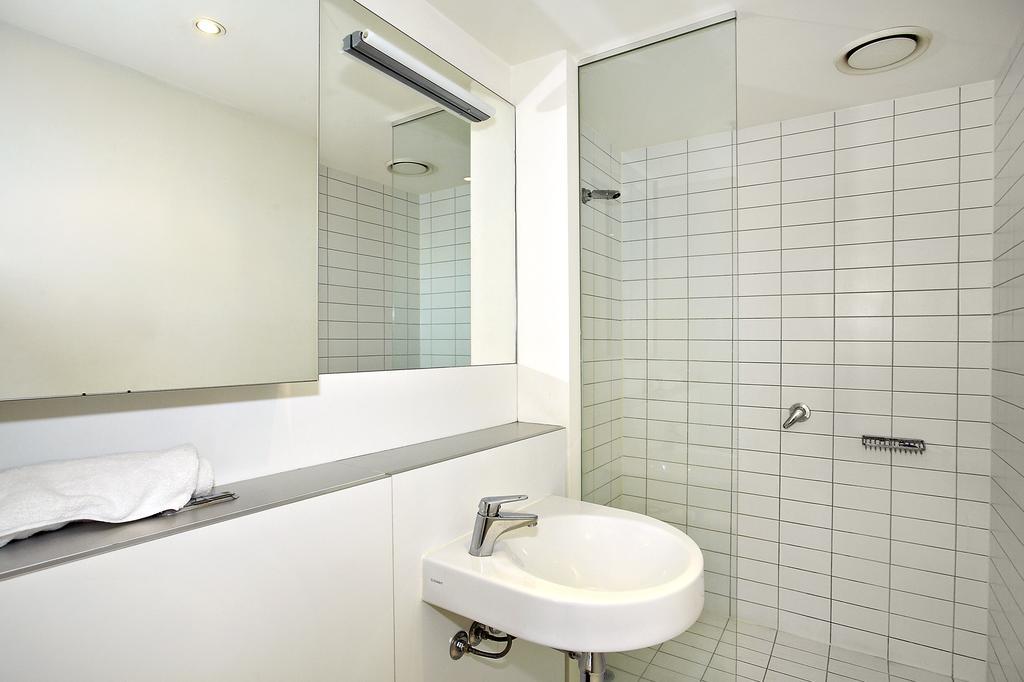 Astra Apartments Мельбурн Номер фото